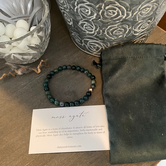 Jewelry - Moss Agate Bead Bracelet 🌲